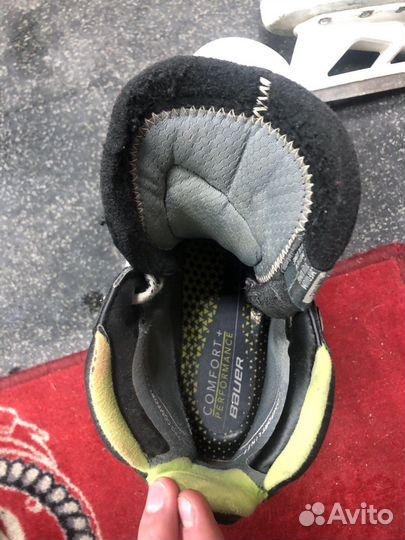 Вратарские коньки bauer pro