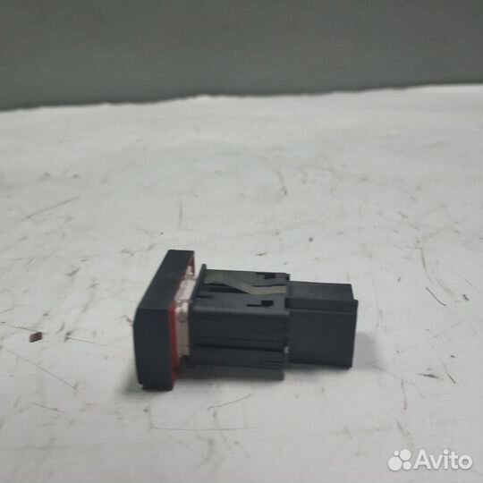 Кнопка аварийной сигнализации Vw Polo 5 cwvb 2019