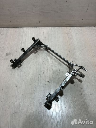 Рампа топливная Ауди A6 C5 2.8