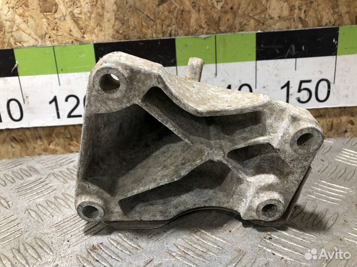 Кронштейн двигателя Bmw X3 e83 2004-2010