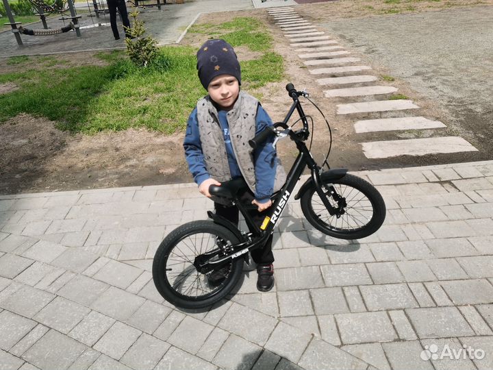 Беговел rush hour 18