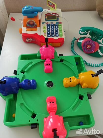 Коляска, кроватка, кукла и др