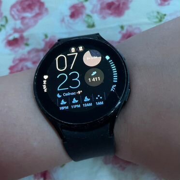 Samsung galaxy Watch 4 + ремешок