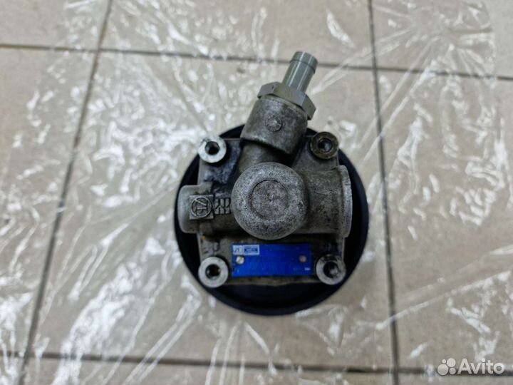 Насос гура Audi 100/A6 C4 120bar 048145155F Ориг