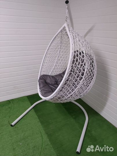 Подвесное кресло из ротанга