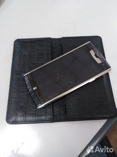 Vertu signature touch