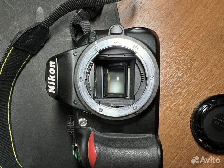 Цифровой зеркальный фотоаппарат Nikon d3100