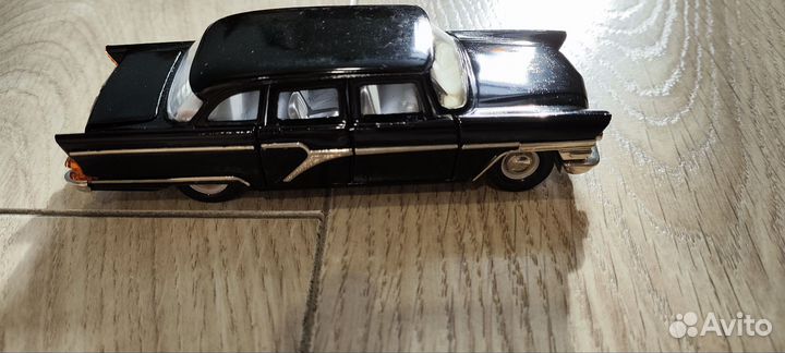 Модель автомобиля газ 13 чайка