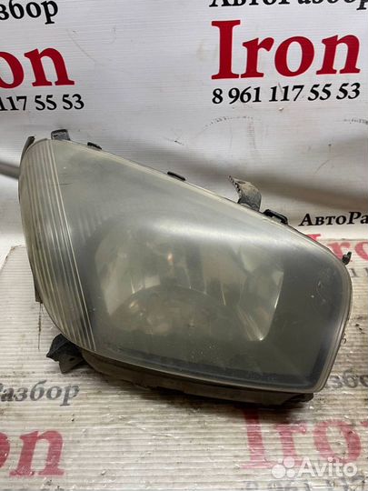 Передняя правая фара RAV 4 xa20 00-06