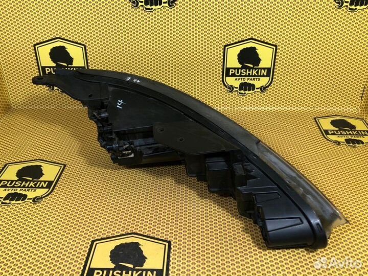 Фара левая Hyundai Elantra