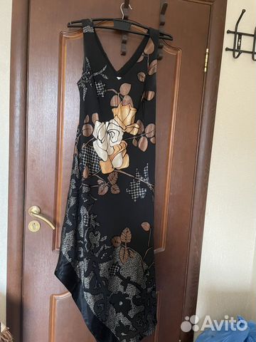 Платье52 размер очень красивое