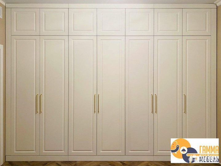 Шкаф распашной