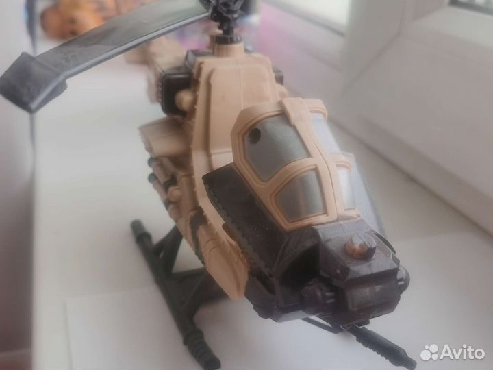 Модель вертолета