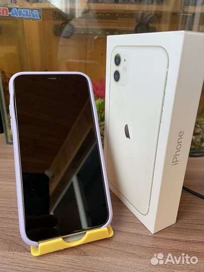 iPhone 11, 64 ГБ