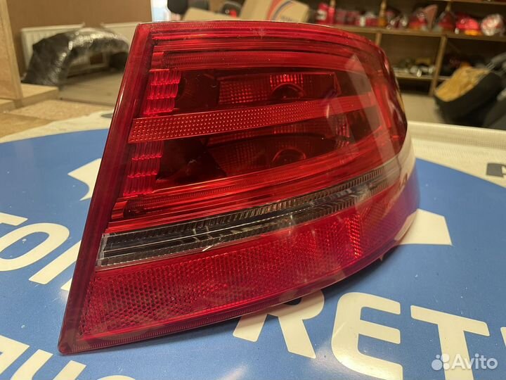 Фонарь правый Audi a3 кабриолет 8p7945096