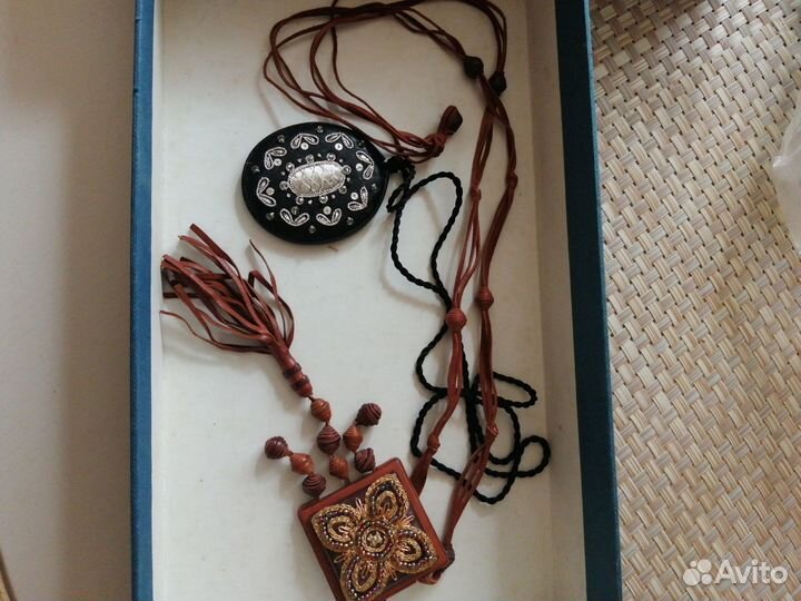 Украшение Кожа и золотое шитье 2 шт