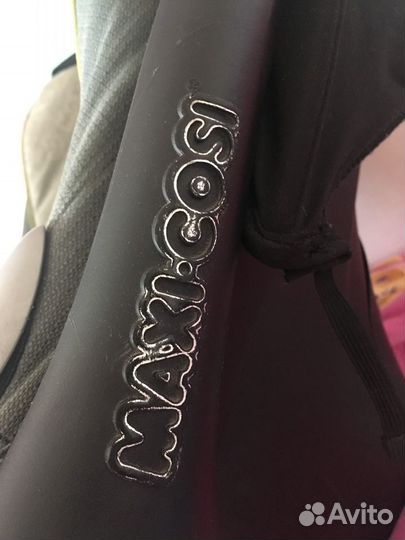 Автолюлька maxi cosi с базой