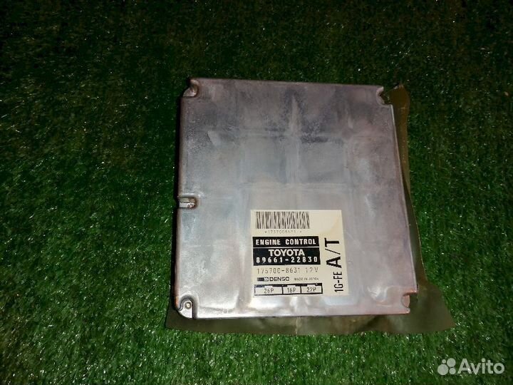 Блок управления двигателем 89661-22830 Toyota Chas