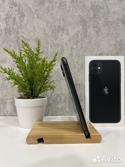 iPhone 11, 64 ГБ