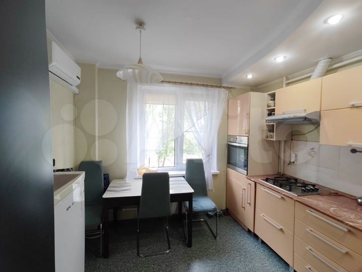 2-к. квартира, 50 м², 2/9 эт.