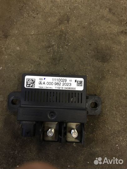 Mercedes реле аккумулятора a0009822023