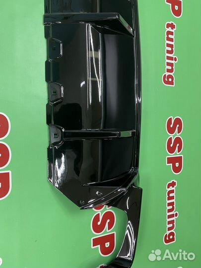 Диффузор BMW F10 M5 стиль, черный глянец