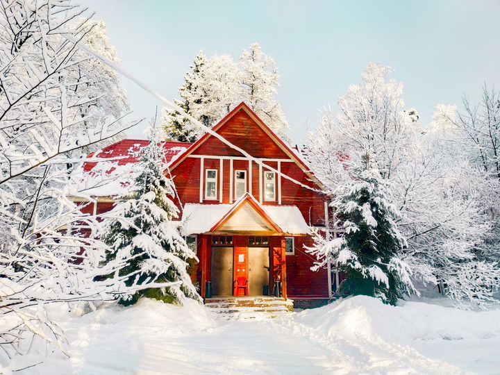 Коттедж 66 м² на участке 50 сот.