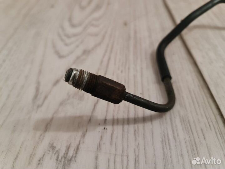 Тормозная трубка задняя левая Mitsubishi Lancer 10