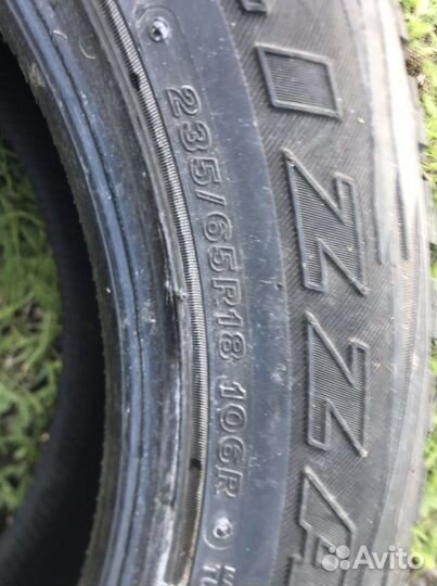 Bridgestone Blizzak DM-V1 235/65 R18