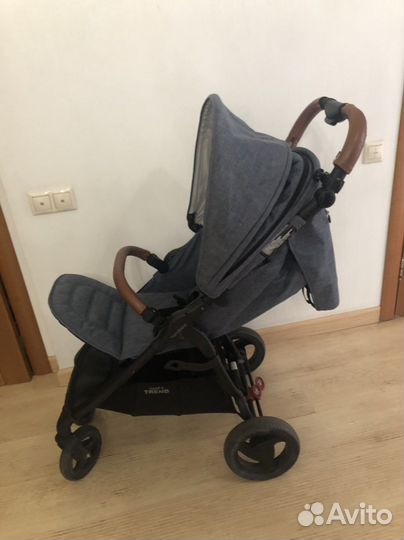 Прогулочная коляска Valco baby и столик