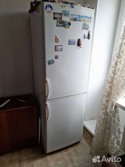 Холодильник бу Pozis