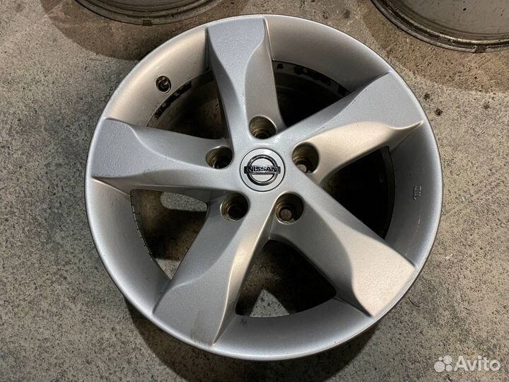 Диски литые на nissan Qashqal 5х114.3 R16
