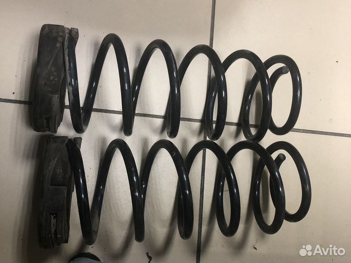 Пружина подвески Hyundai Solaris 2010-2017 задняя