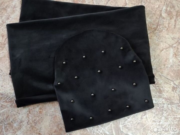 Комплект Шапка и снуд велюровый