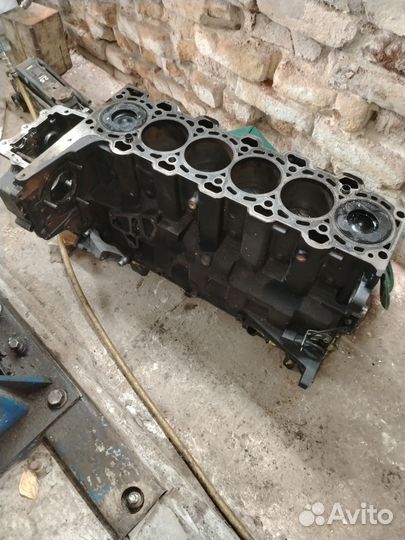 Двигатель m57n