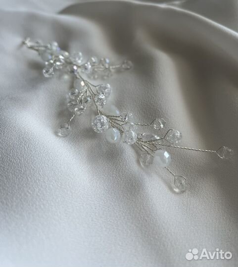 Веточка в прическу