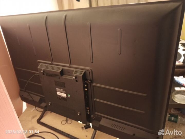 Телевизор SMART tv 43 новый
