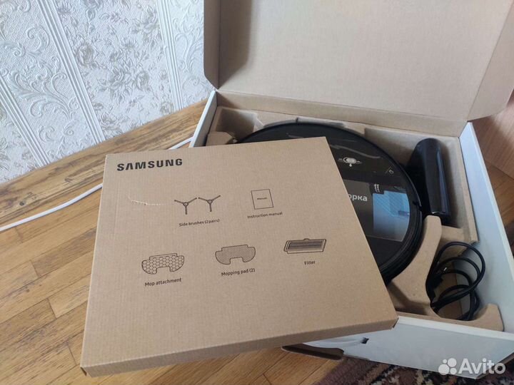 Робот-пылесос Sumsung powerbot-E VR 5000, wi-fi