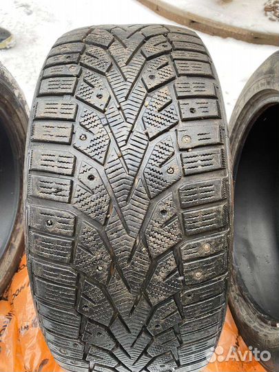 Gislaved NordFrost 100 2.25/50 R17 98T