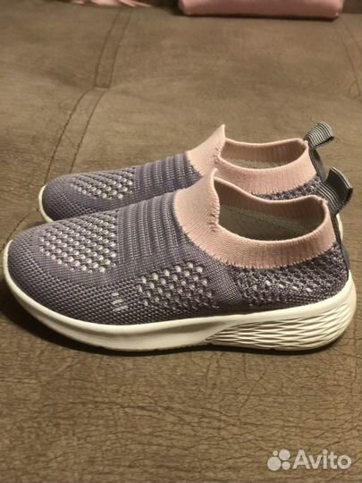 Кроссовки для девочки