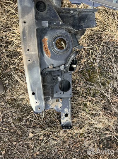 Лонжерон четверь правый Skoda Roomster