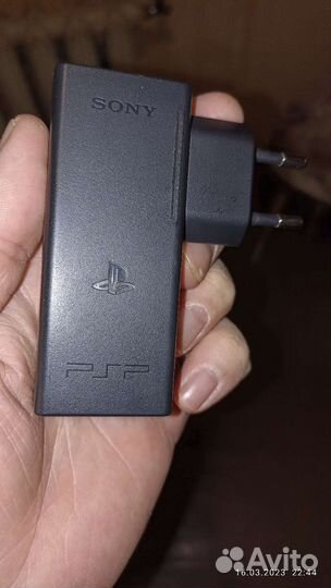 Сетевой адаптер Sony PSP