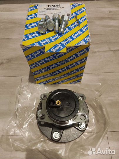 Ступица Mitsubishi