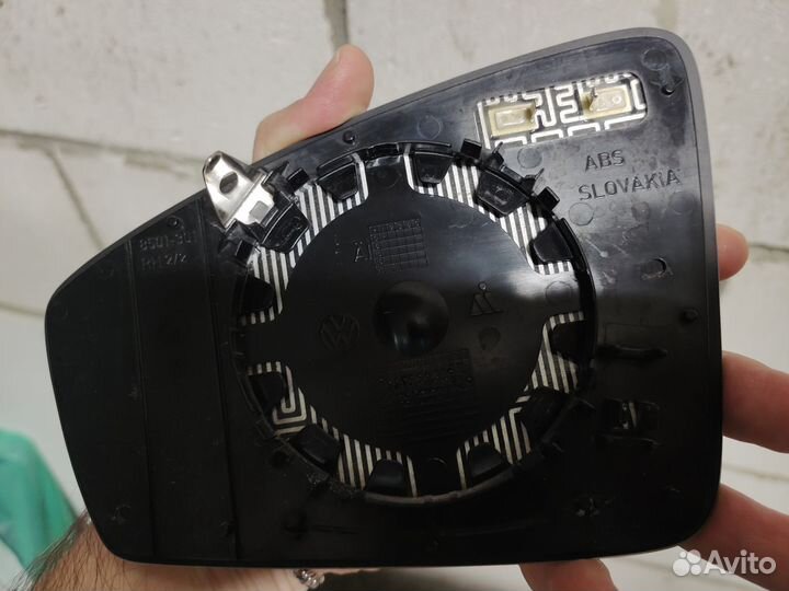 Зеркальный элемент для Volkswagen Tiguan II