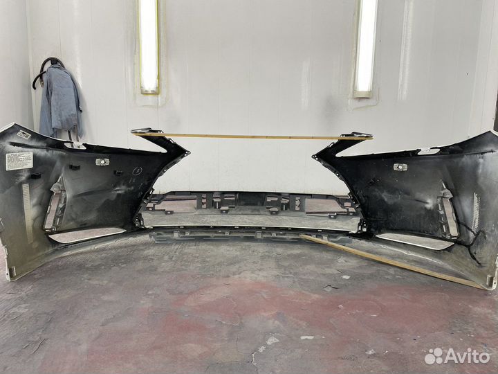 Бампер на Lexus RX 300 2020