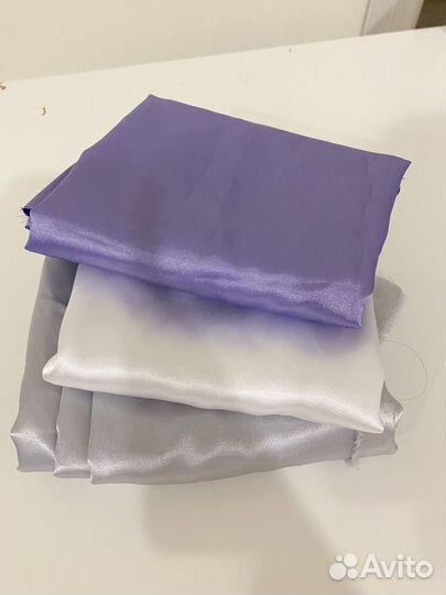 Атласная ткань. Отрезки