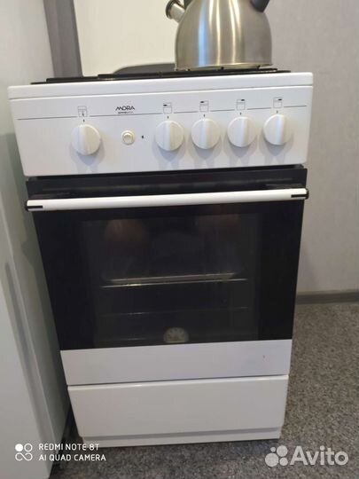 Письменный стол из массива дерева бу