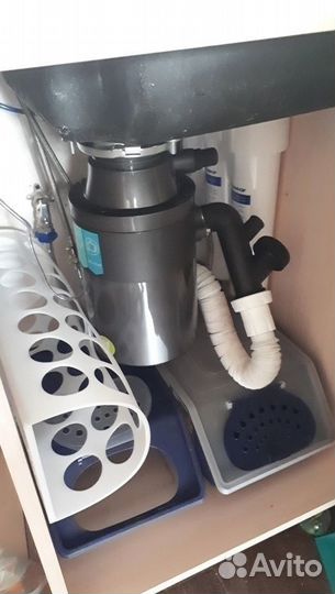 Измельчитель пищевых отходов Bort titan 4000