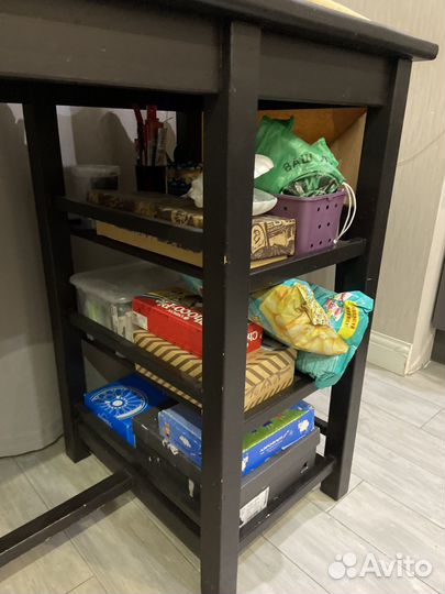 Барный стол и стулья