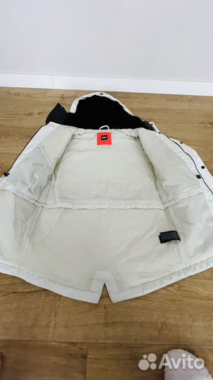 Горнолыжная куртка женская